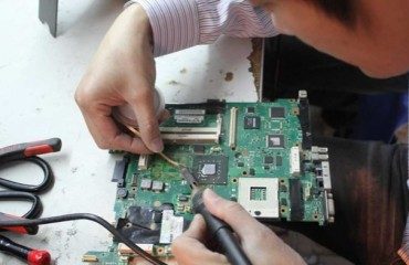 sua-laptop-tai-nha